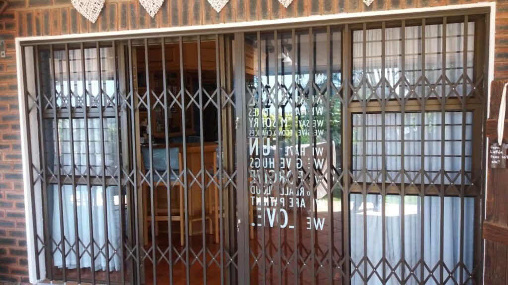 Trellis Doors Durban: Strong Retractable Barrier Guides